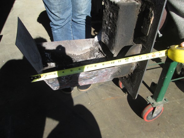 Side view uncleaned burner with tape